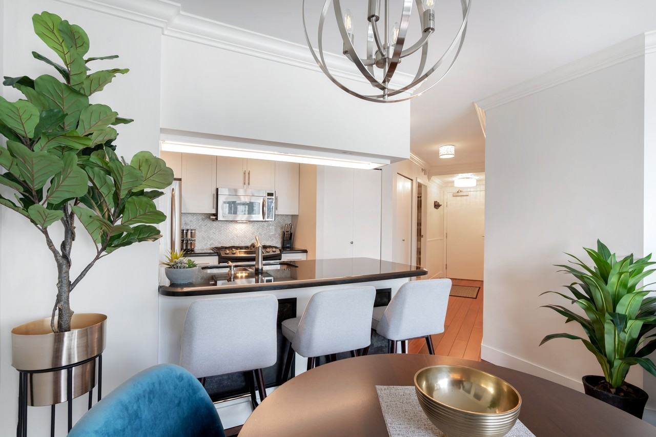 189 Davie Street #805 - Photo 6 of 38