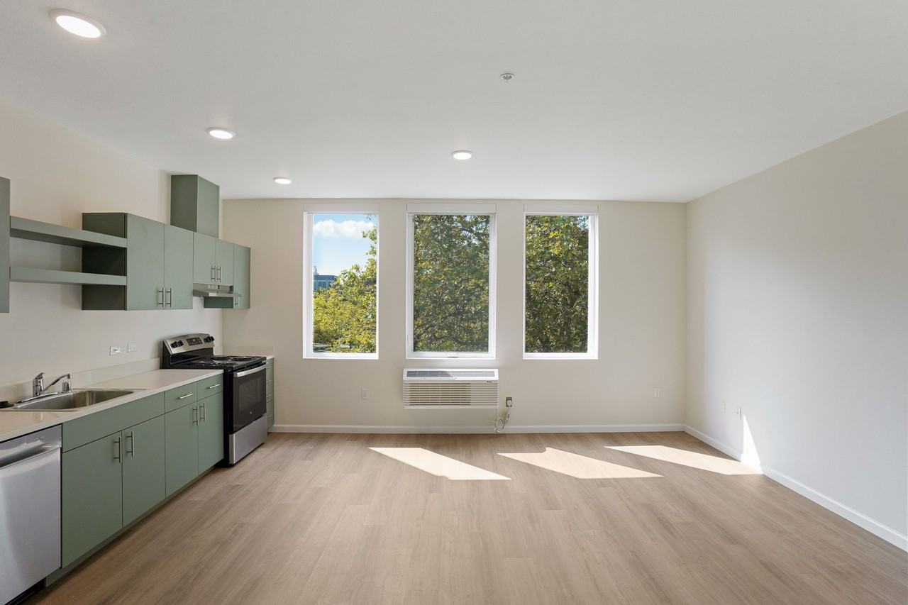 401 UNION - Photo 7 of 29