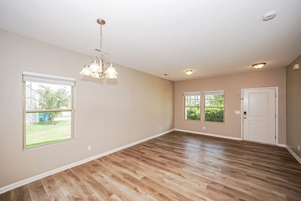 3343 Saddlebrook Dr - Photo 7 of 17
