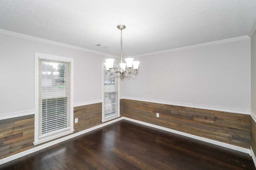 2776 Fletcher Park Cir E - Photo 7 of 17