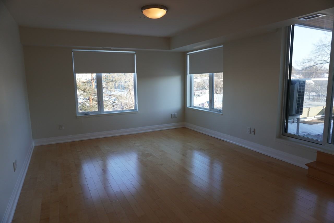 Tweedsmuir Lofts - Photo 6 of 7