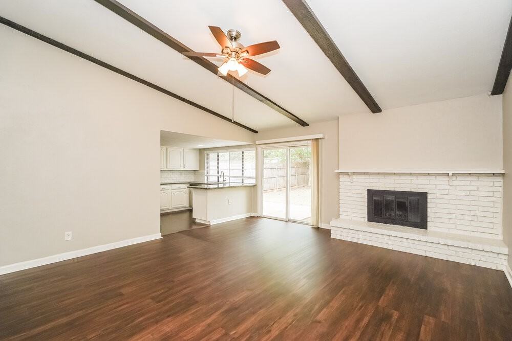 7709 Landmark Ridge St - Photo 3 of 16