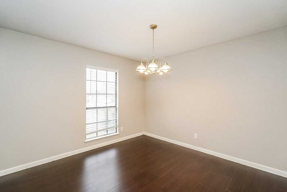 7709 Landmark Ridge St - Photo 6 of 16