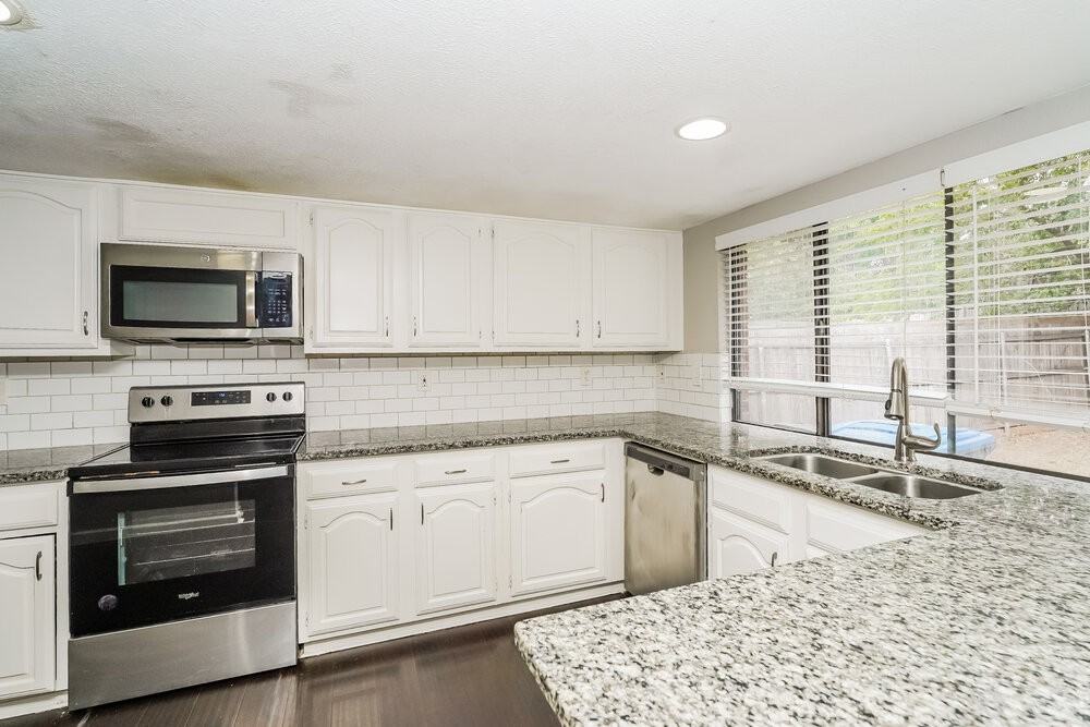 7709 Landmark Ridge St - Photo 7 of 16