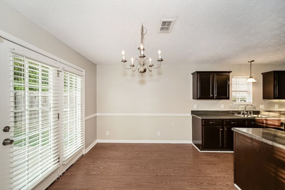 8864 Cressent Glen Ct - Photo 6 of 17