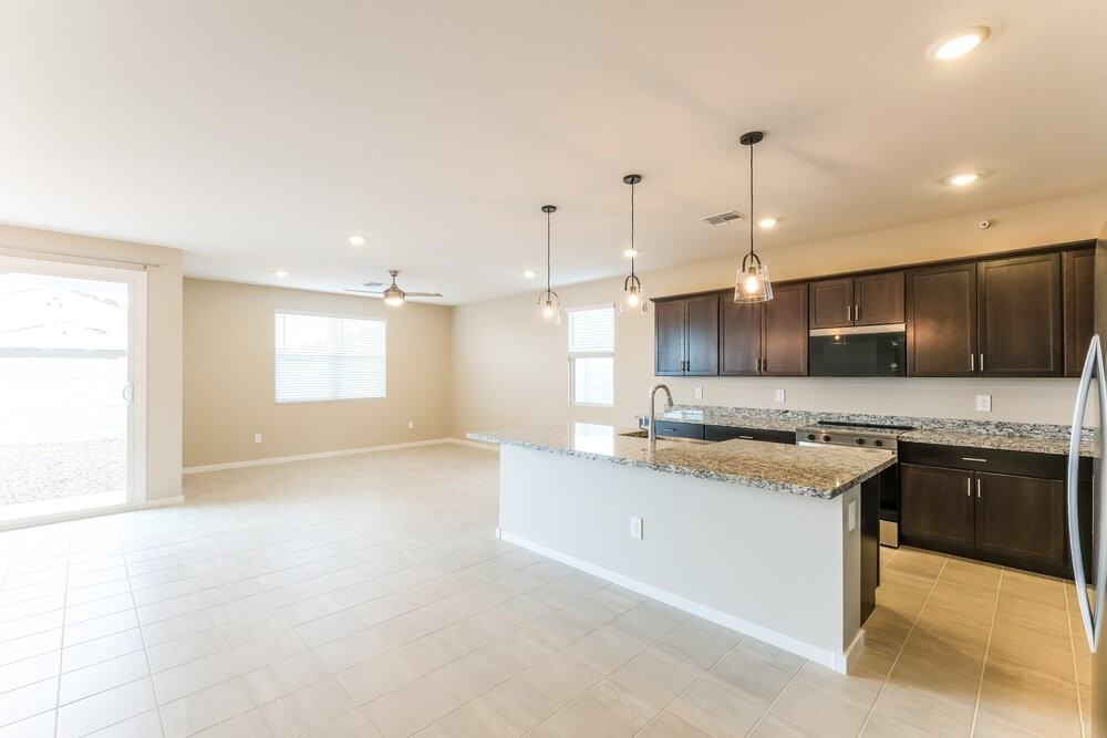 24475 W Chambers St - Photo 5 of 16