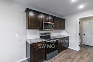 1802 S 15th Ave - Photo 1 of 1