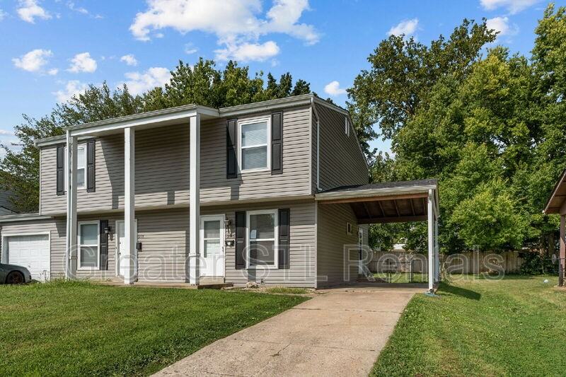 2115 Campus Dr - Photo 3 of 34