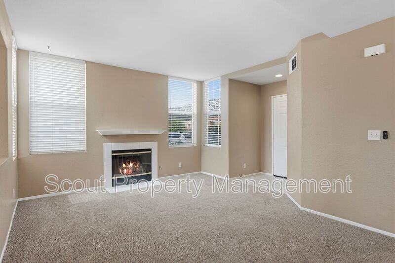 45356 Escalante Ct - Photo 3 of 33