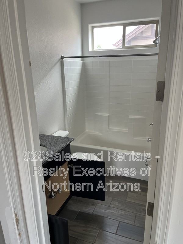 2449 W Bruce Balle Dr - Photo 4 of 24