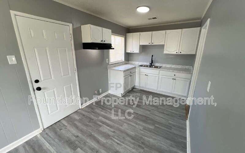 765 Marywood St - Photo 3 of 16