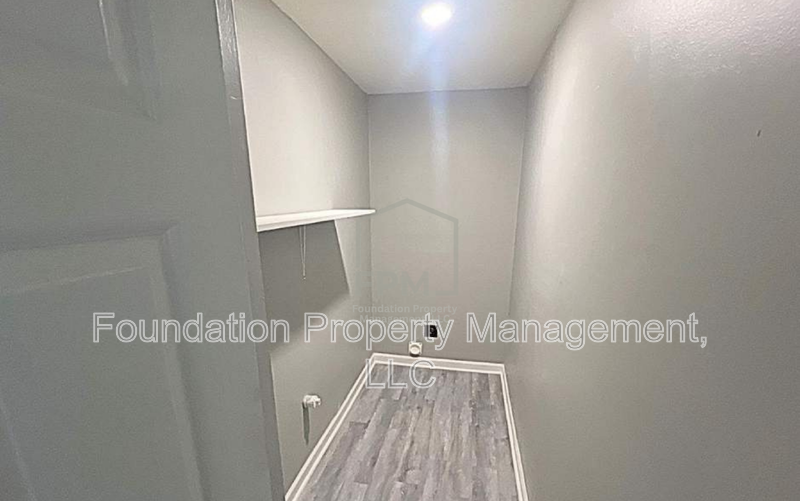 765 Marywood St - Photo 7 of 16