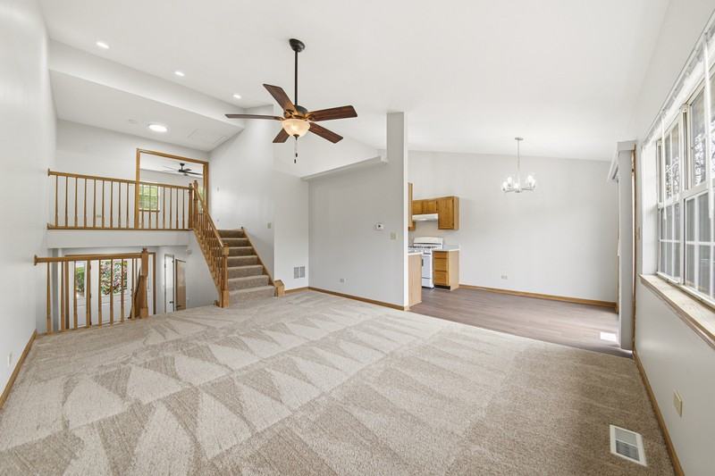 615 Buckskin Ln - Photo 3 of 25