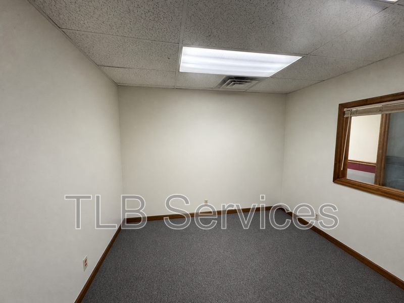23 Baker Dr - Photo 4 of 11