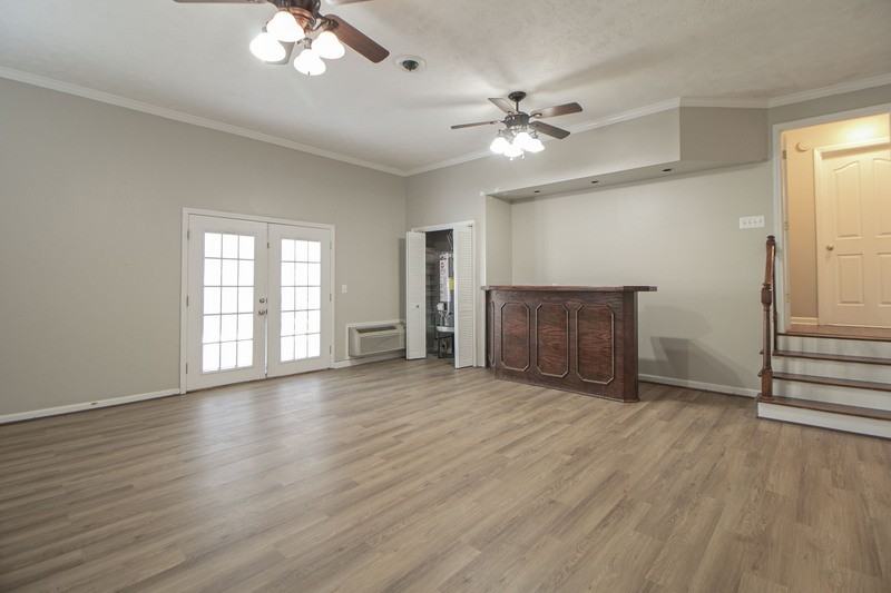 1719 Claire Ct - Photo 5 of 16