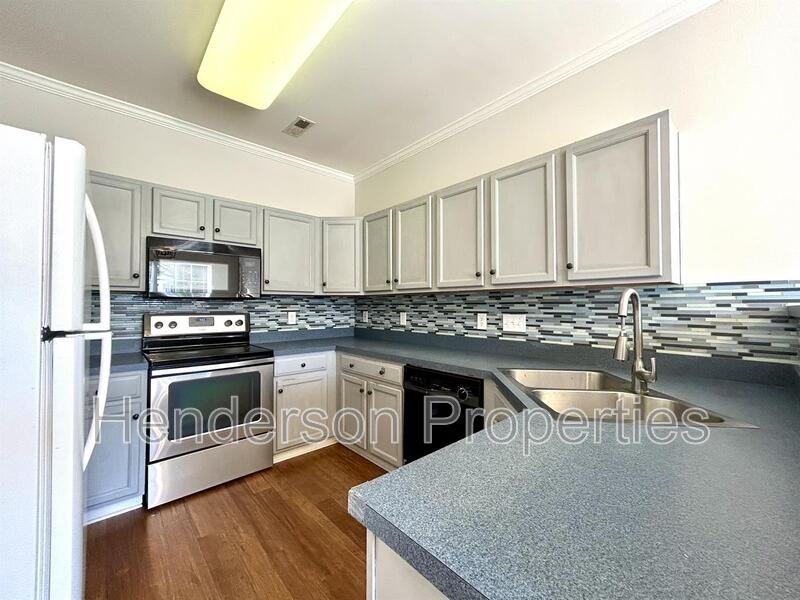 2132 Sardony Ln - Photo 2 of 19