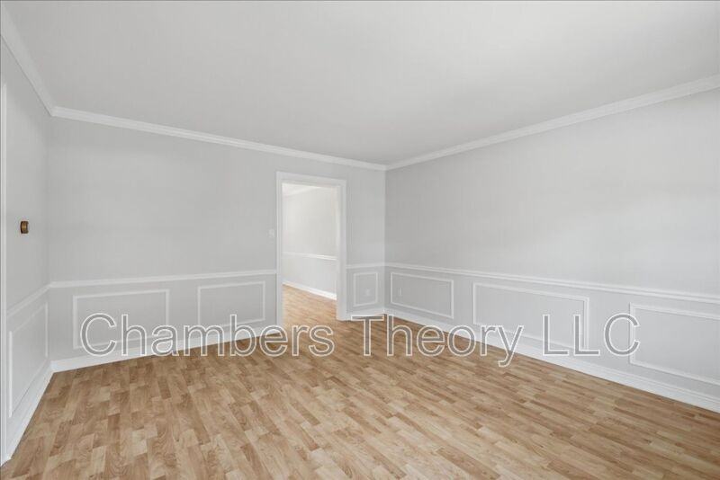 3327 Webley Ct - Photo 7 of 39