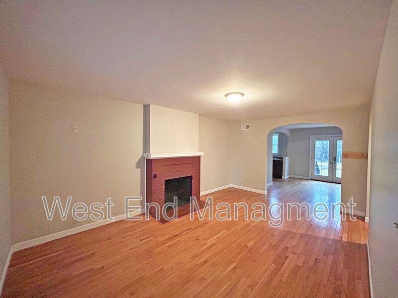 1108 Collingwood Dr - Photo 4 of 11