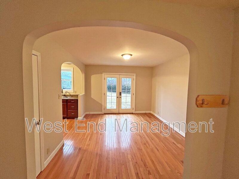 1108 Collingwood Dr - Photo 6 of 11