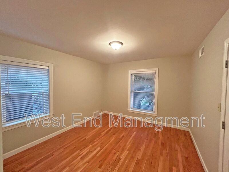 1108 Collingwood Dr - Photo 7 of 11