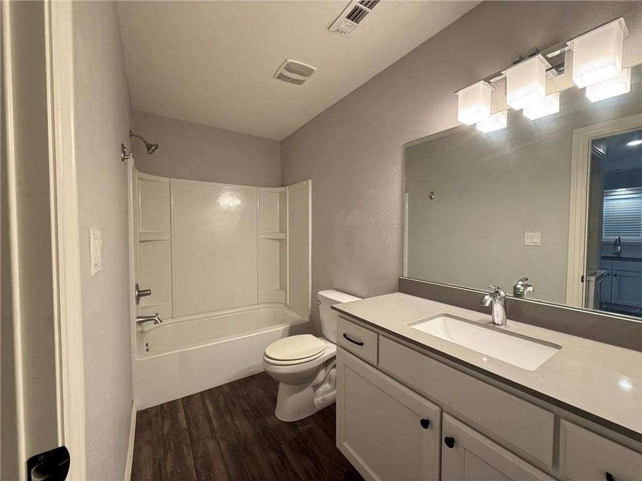 721 Taylor - Photo 5 of 9