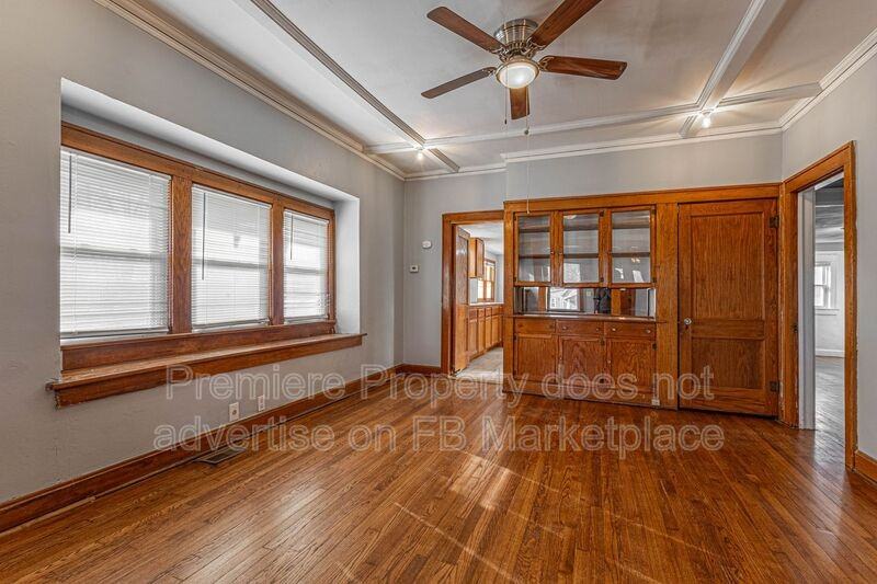 2400 N 12th St - Photo 4 of 13