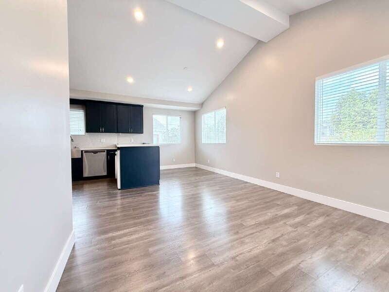 3650 Percy St - Photo 4 of 23
