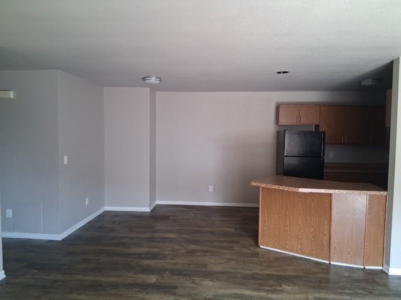 835 Wisconsin St - Photo 3 of 15