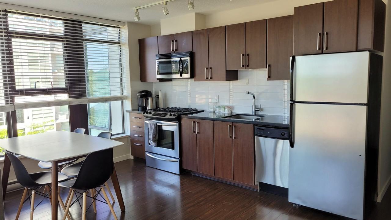 1068 West Broadway #703 - Photo 7 of 11