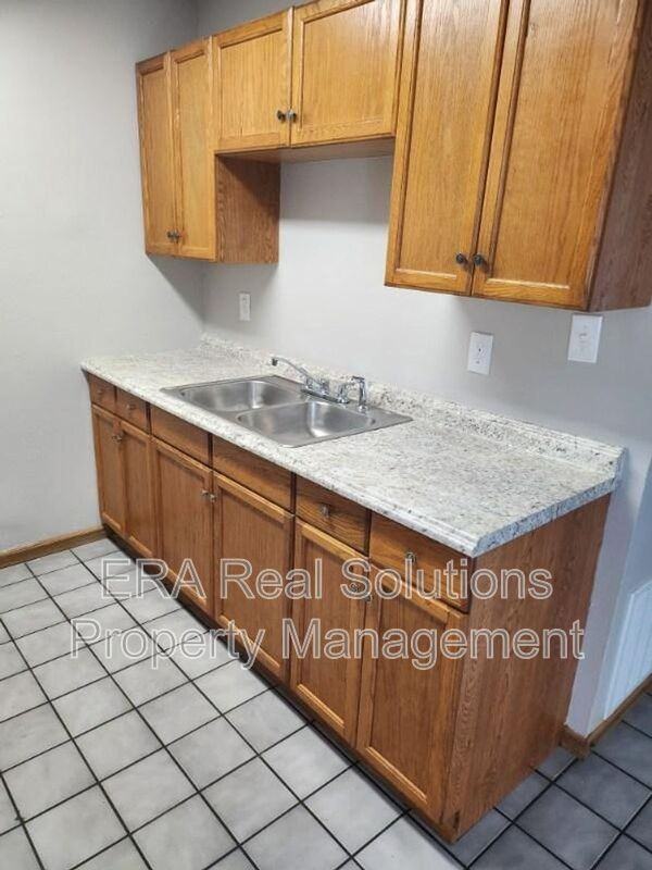 205 John St #C - Photo 5 of 20