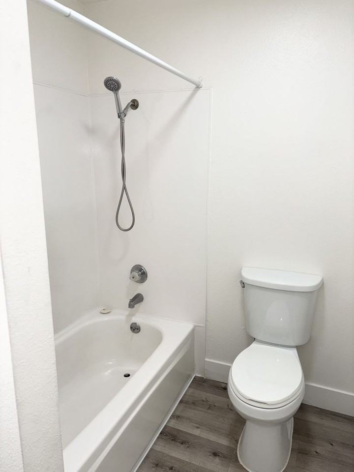 Villa Serrano New - Photo 4 of 17