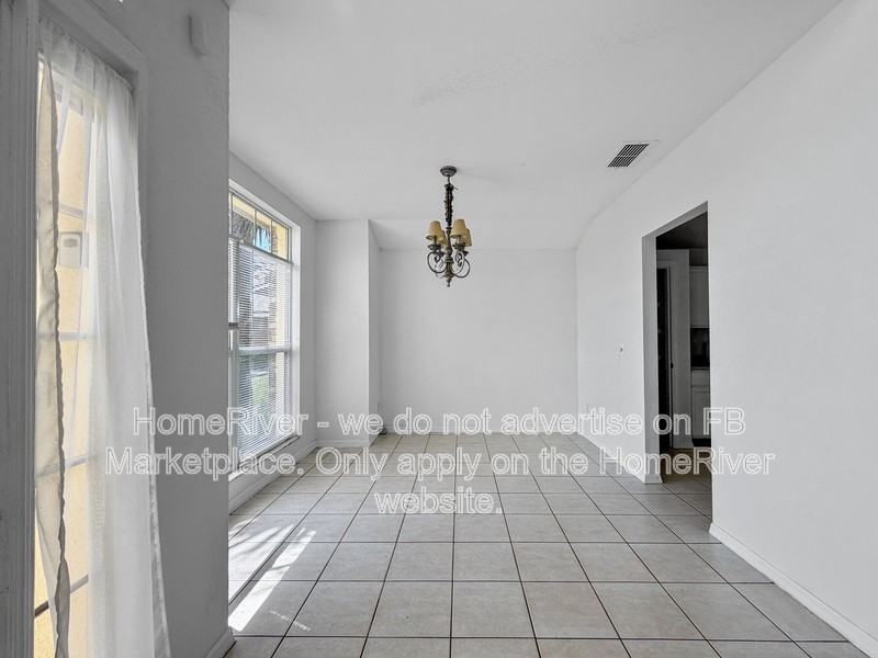 2932 Pembridge St - Photo 6 of 25