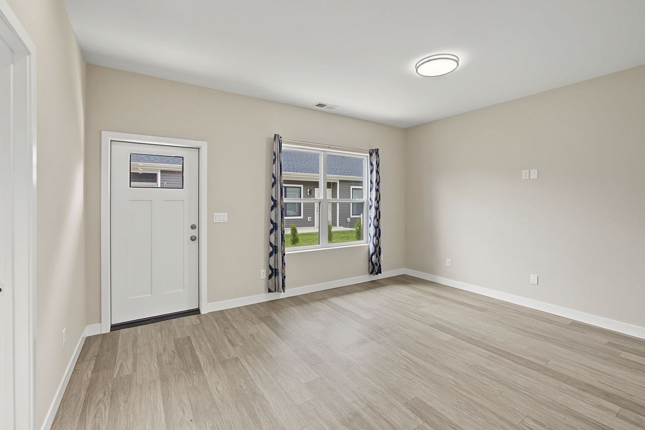 105 E Ensey St - Photo 5 of 26