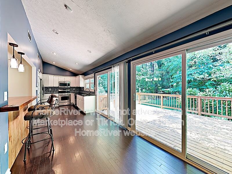 142 Cross Gate Dr - Photo 3 of 18