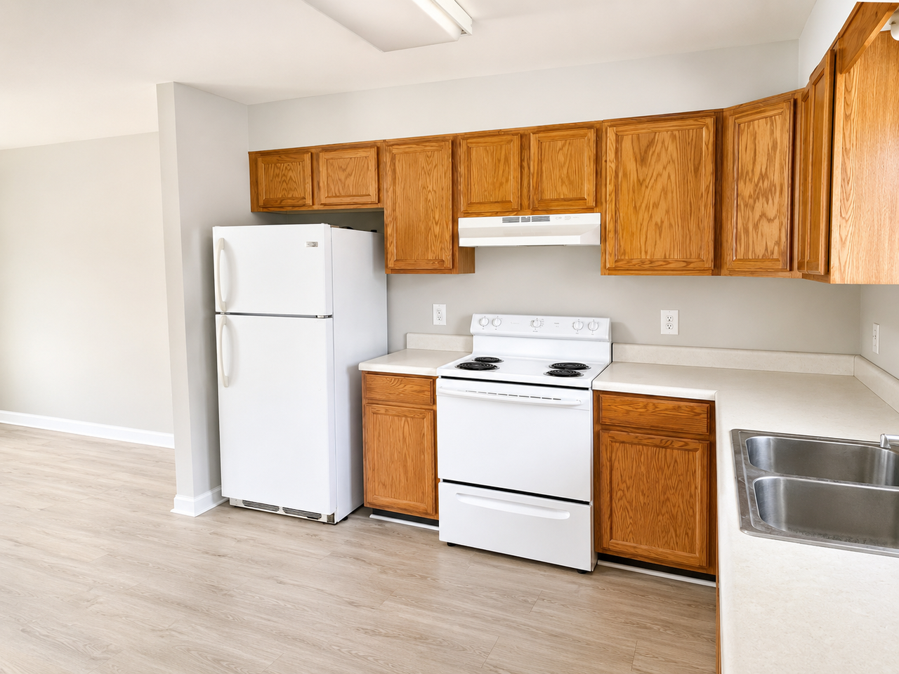 656 Lakeside Ave - Photo 3 of 12