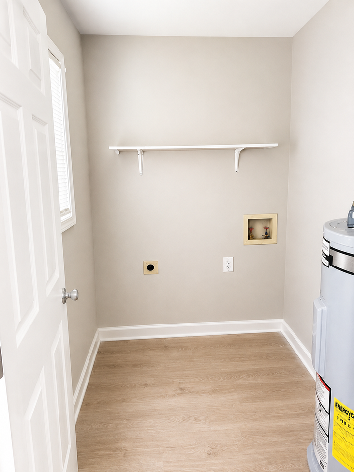 656 Lakeside Ave - Photo 5 of 12