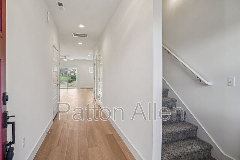 34 Brice St - Photo 4 of 27