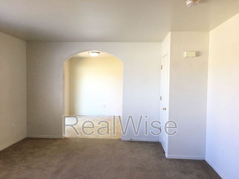 1931 Nw Larch Spur Ct - Photo 5 of 14