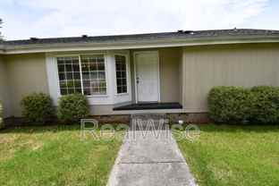 2923 Ne Denn Ave - Photo 1 of 1