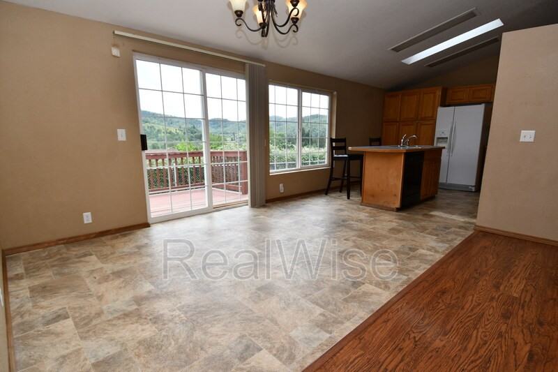 2923 Ne Denn Ave - Photo 7 of 12