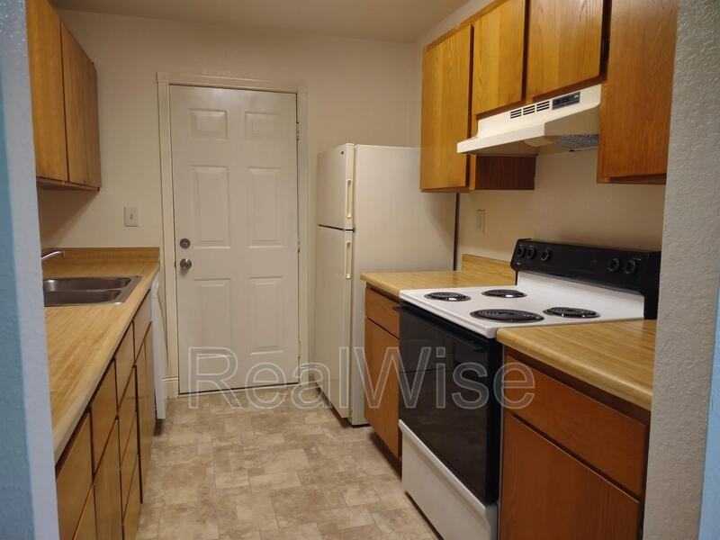 120 Sunny Ln - Photo 6 of 17