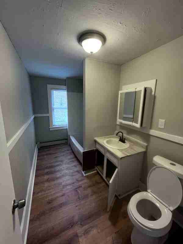 164 Parsells Ave - Photo 6 of 7