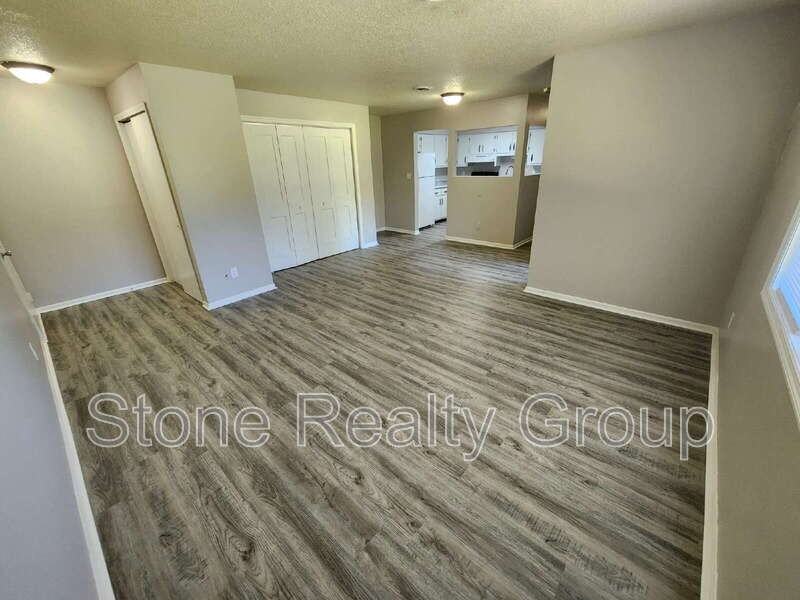 4480 S Sioux St #F - Photo 2 of 9