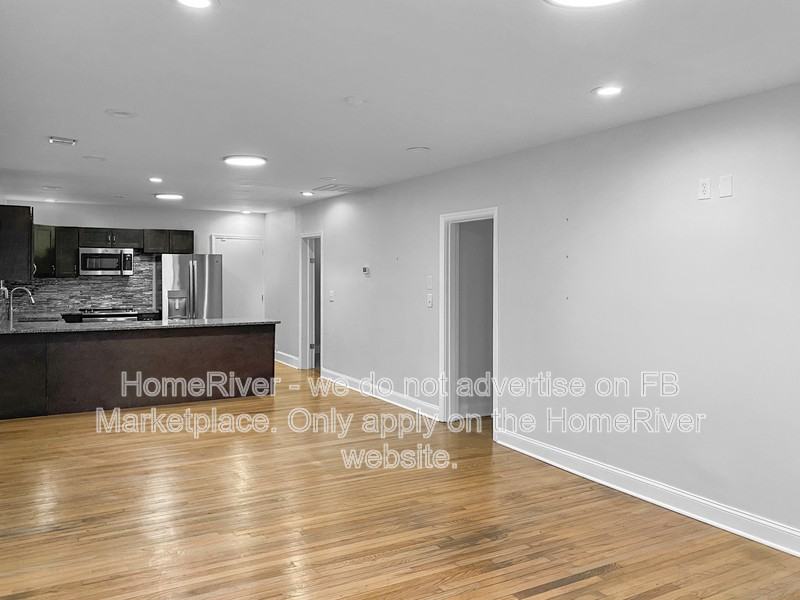 1919 Norwood St - Photo 6 of 18