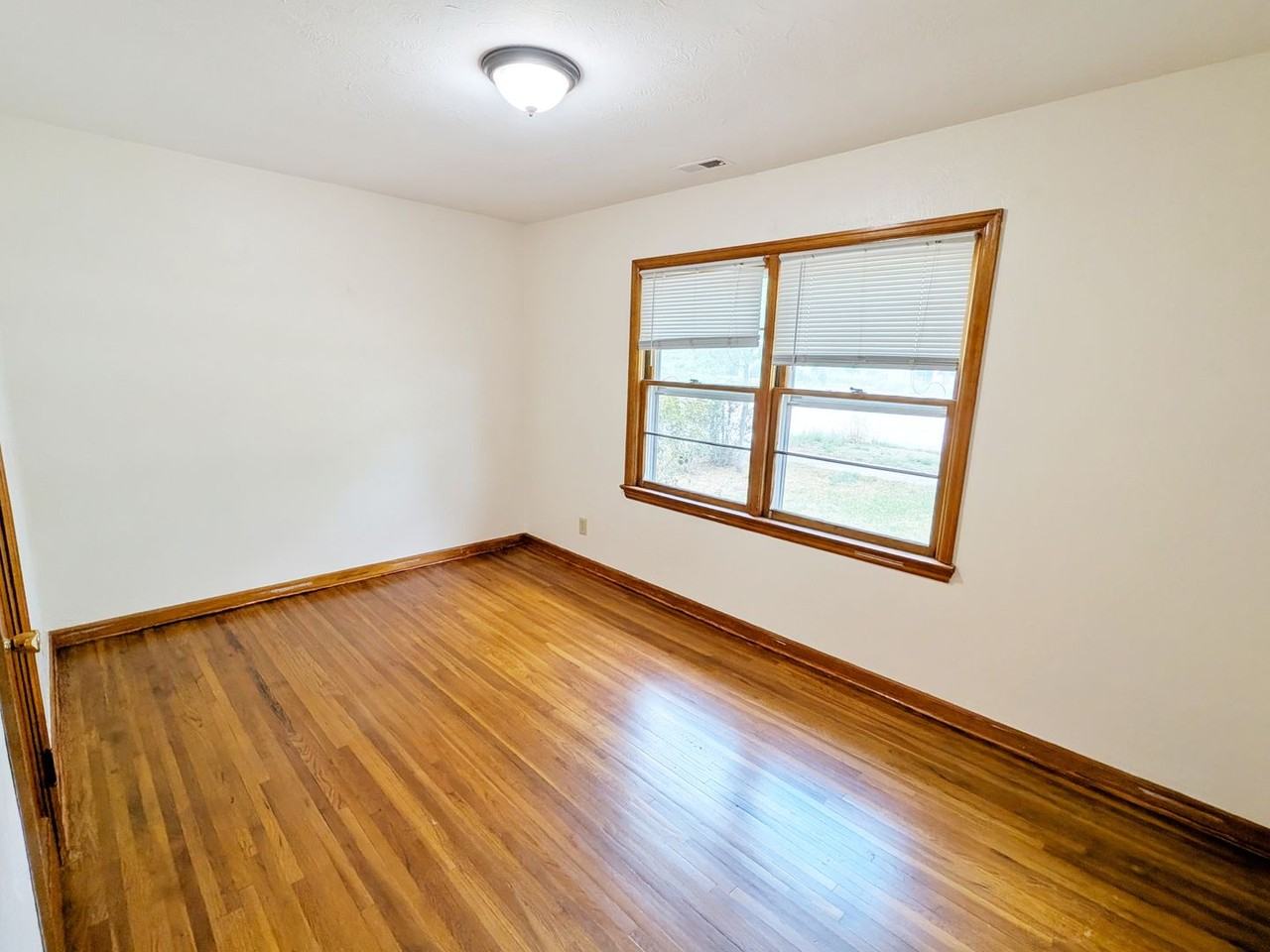 2020 N Weber St - Photo 5 of 21