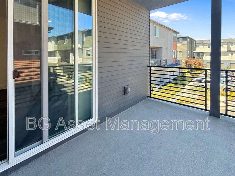223 Bolt Ct - Photo 5 of 28