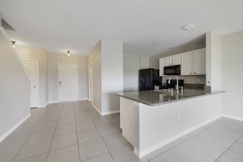 312 Arbor Lakes Dr - Photo 4 of 14