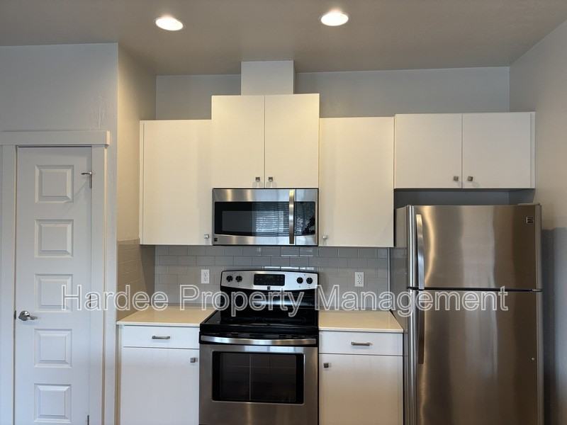 3000 S Bown Way - Photo 3 of 17