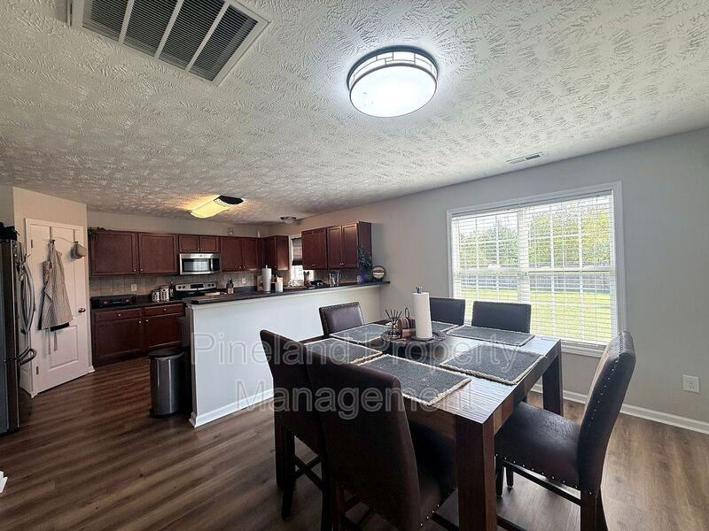 153 Abbey Ln - Photo 7 of 25