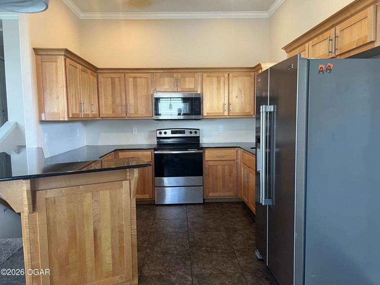 2823 E 19th St - Photo 3 of 9